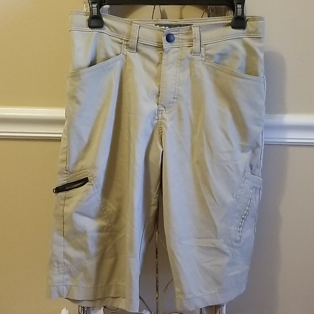 Lee - Khaki Shorts - Size 16